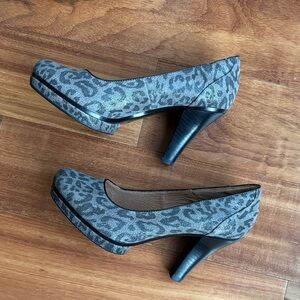 Sofft platform heels